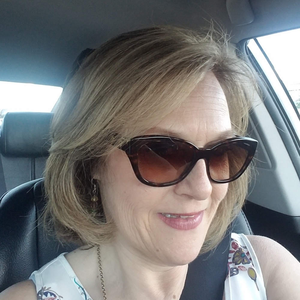 Meet your Posher, Linda